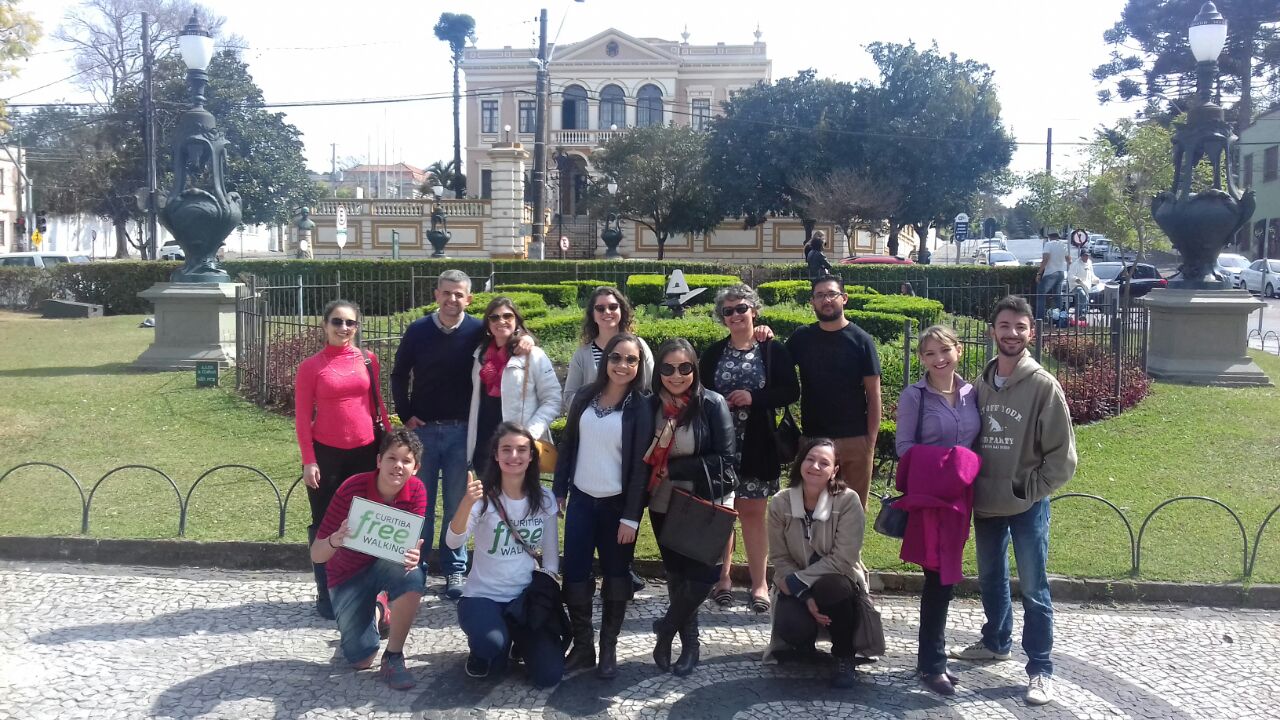 Grupo en una actividad al aire libre
